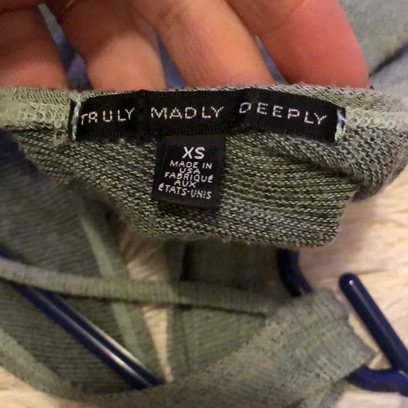 Truly Madly Deeply light green backless tank - Picture 3 of 4